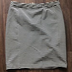 Mini Skirt black and white stripe with zipper